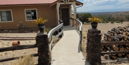 40 E. Rock Springs Loop Datil NM – Well Equipped Off Grid Mountain Retreat